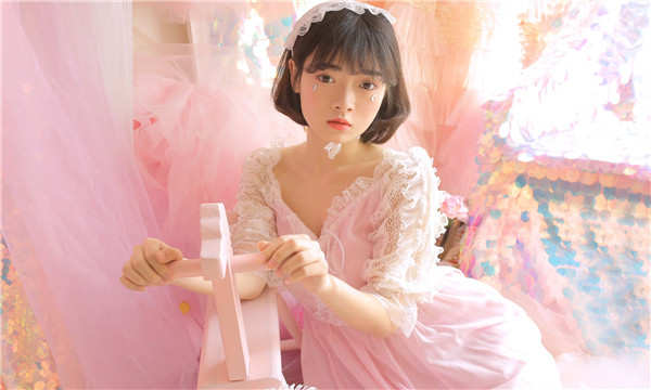 淮阳供卵试管代怀生子多少钱？这一直是很多不孕不育家庭关注的话题。在中国，不孕不育的发生率越来越高，根据《中国不孕不育现状调研报告》显示，育龄夫妇的不孕不育率从20年前的3%增长至现在的12.5%-18.2%，患者人数高达6000万以上。在这样的背景下，许多家庭通过供卵试管来实现自己的生育梦想。那么，供卵试管代怀生子的费用到底是多少呢？